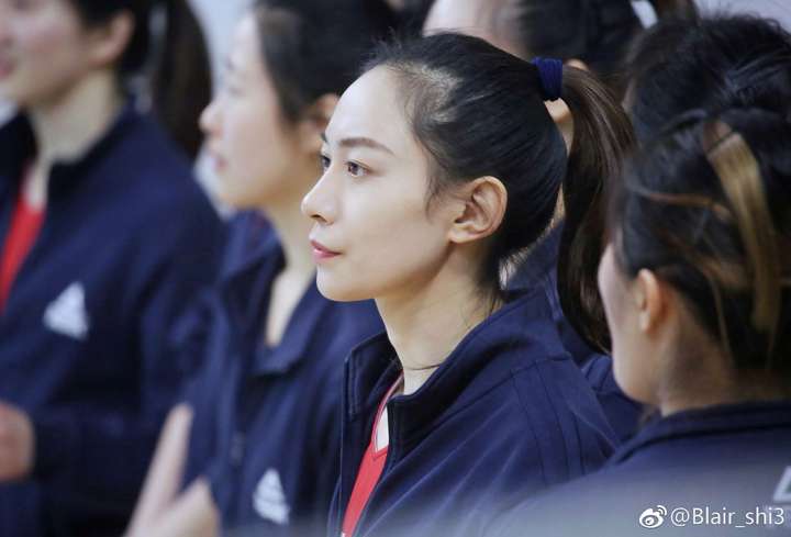 姜倩雯,江苏女排副攻. 于2018赛季结束后退役读书.