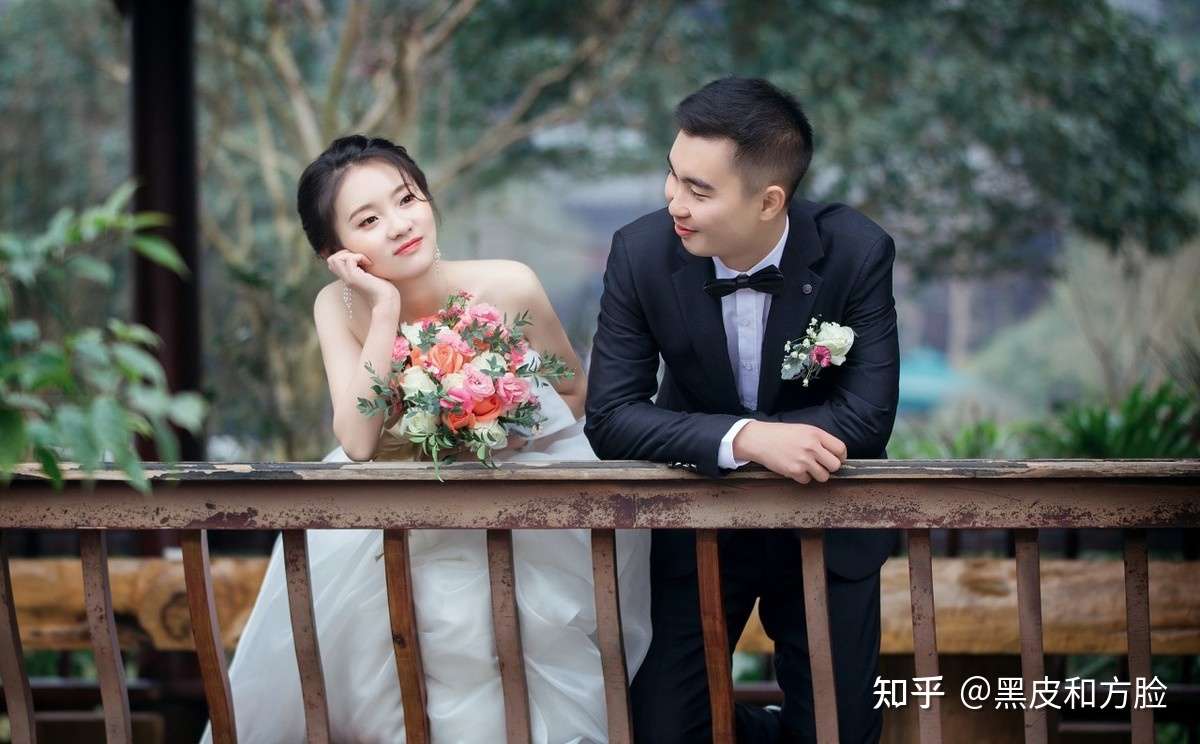 借房结婚3年 小叔孩子满月宴妻子送红包 晚上收到信息丈夫愣了 知乎