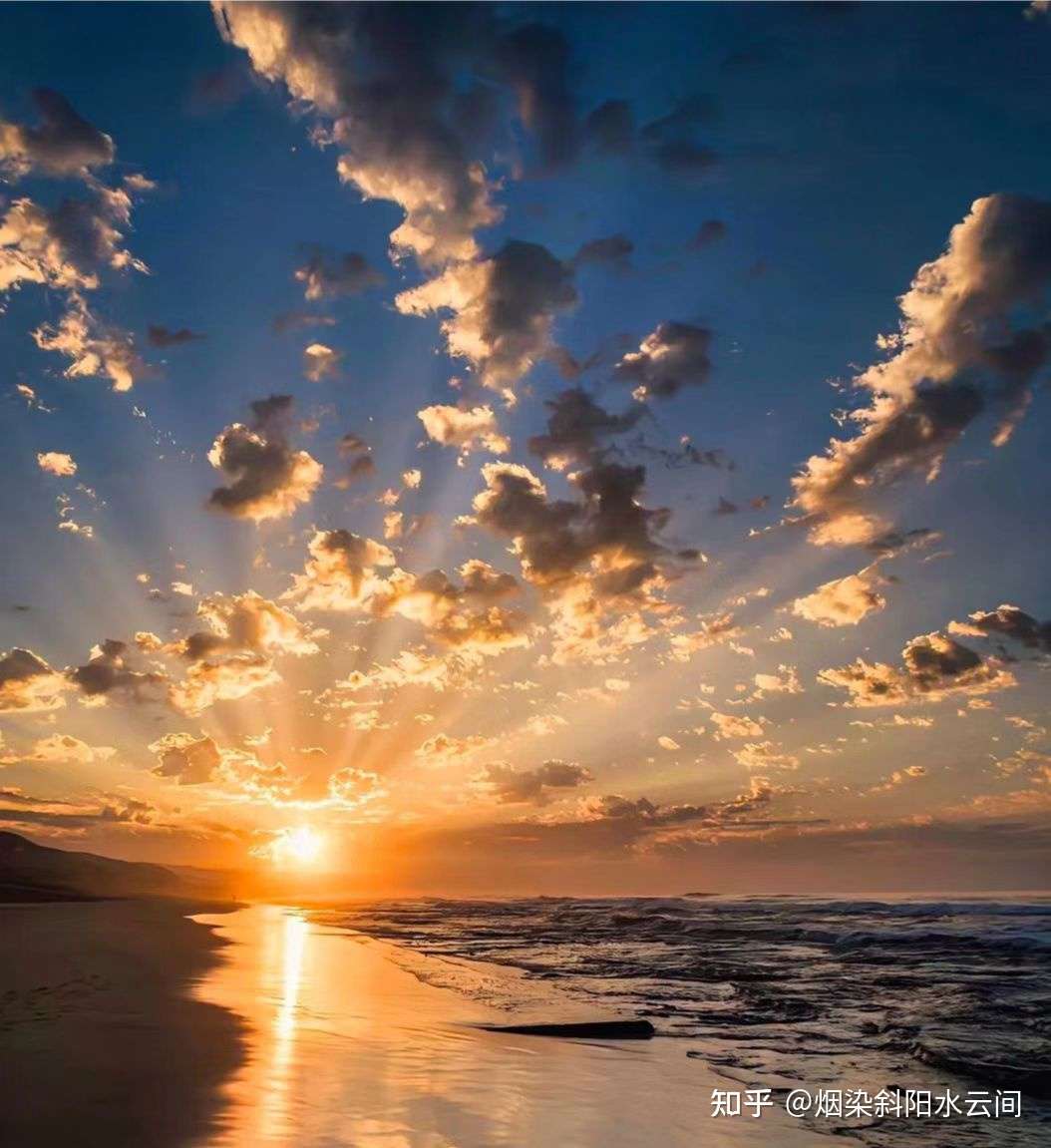 烟染斜阳水云间 的想法: 落霞与孤鹜齐飞 ,秋水共长天一色 .