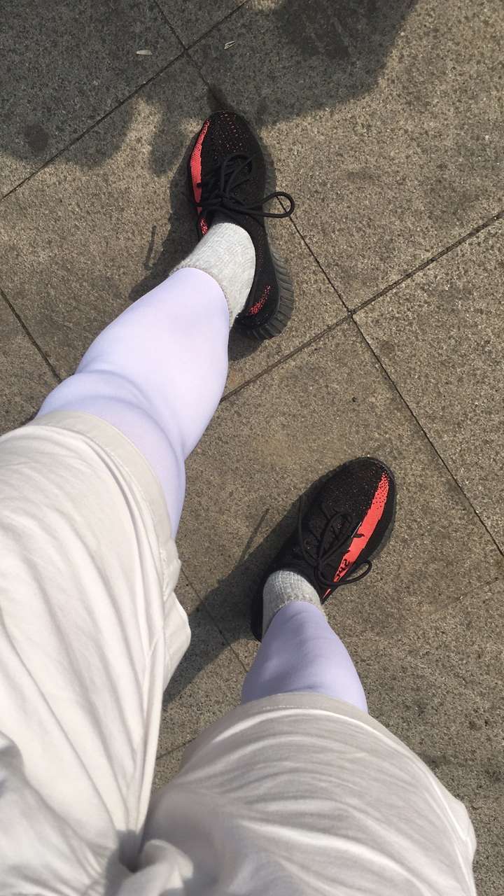 有喜欢穿裤袜的男孩子嘛?