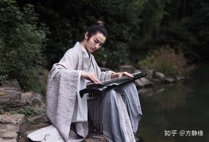 现在男生好看的汉服好少啊,有没有什么推荐的?