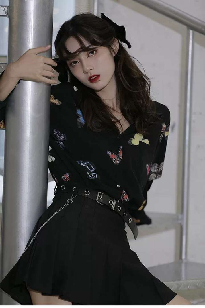 有没有什么甜酷风格的衣服或者裙子推荐呢