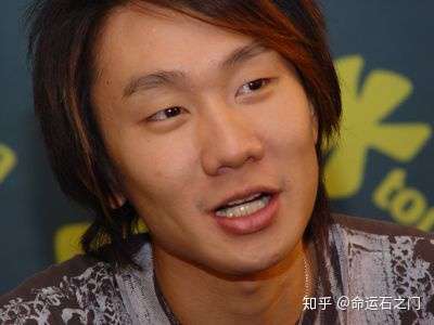 我相信林俊杰的小粉丝们已经发现我林越长越帅了.放张以前的图