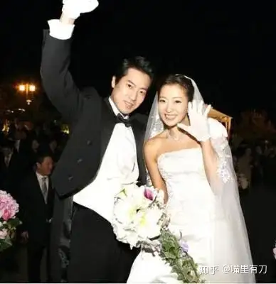 韩国第一美人金喜善,接得住黎明的桃花,却败给了这个"丑男人"