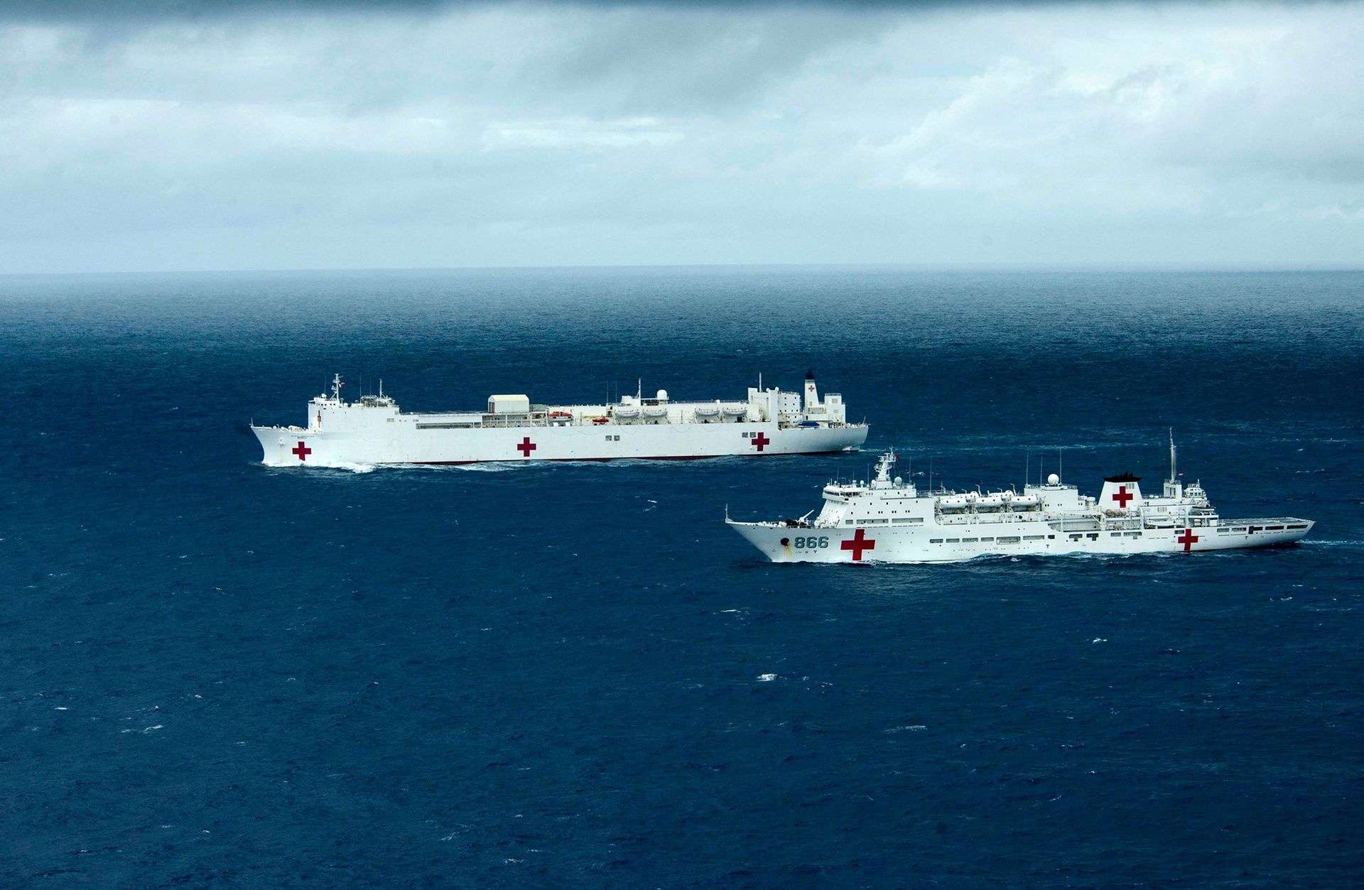 兖海观察使《牙兵政治研究》荣誉主编