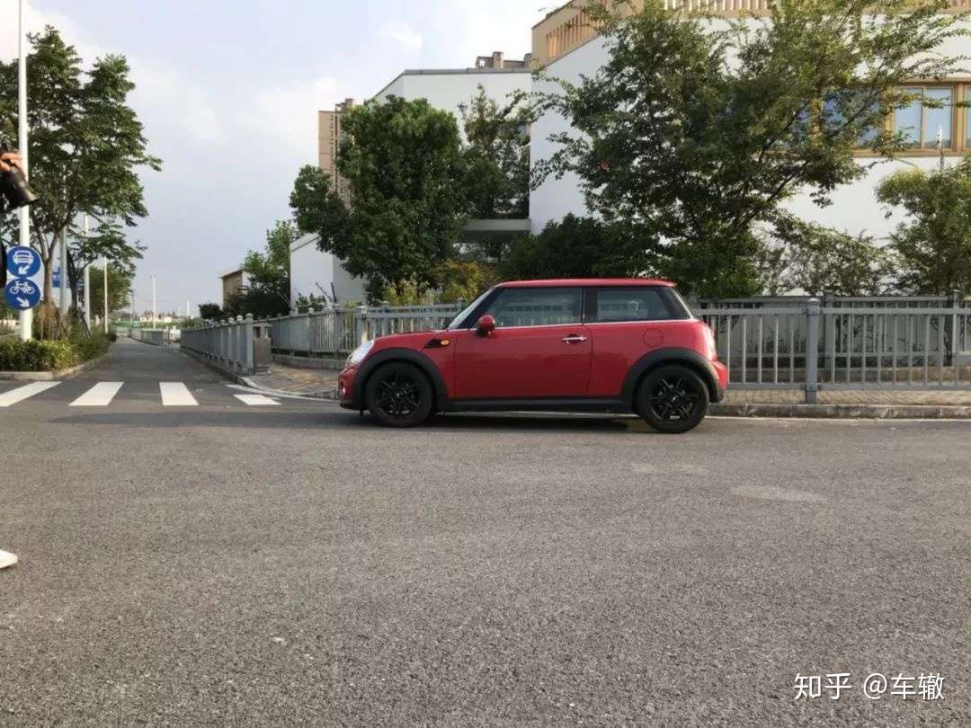 开着老mini去试新mini 突然明白了生活的意义 知乎