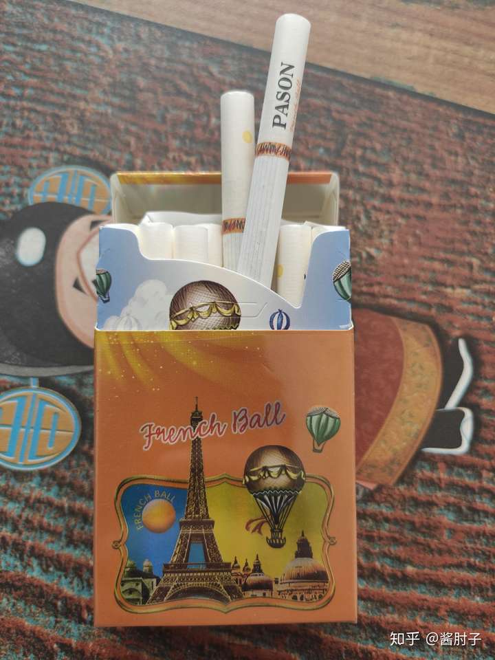 为什么女生都挺喜欢抽铁塔猫呢?