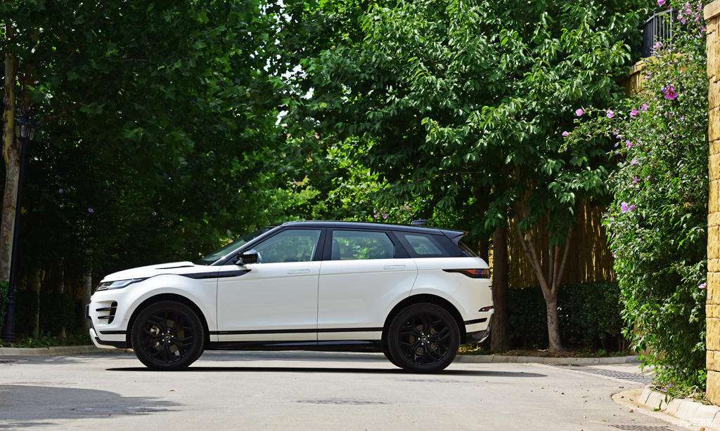 昔日加价10万的路虎极光 如今才是真正的女王座驾 知乎