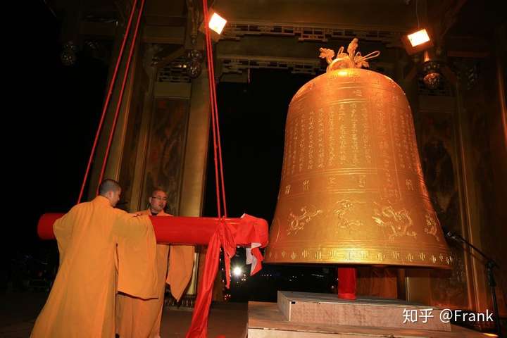 购买少林寺洪钟一口,直径一米的那种