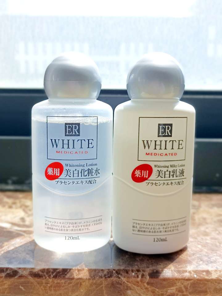 美白水乳攻略/这些水乳让你夏天白到反光/美白还控油的水乳推荐！