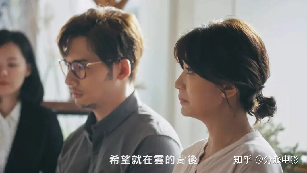 《我们与恶的距离2》年度重磅,9.4分华语神剧回归
