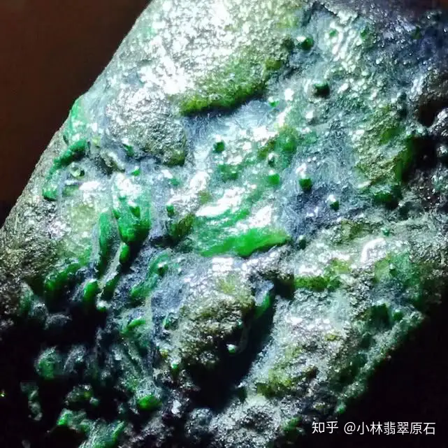 什么是翡翠原石