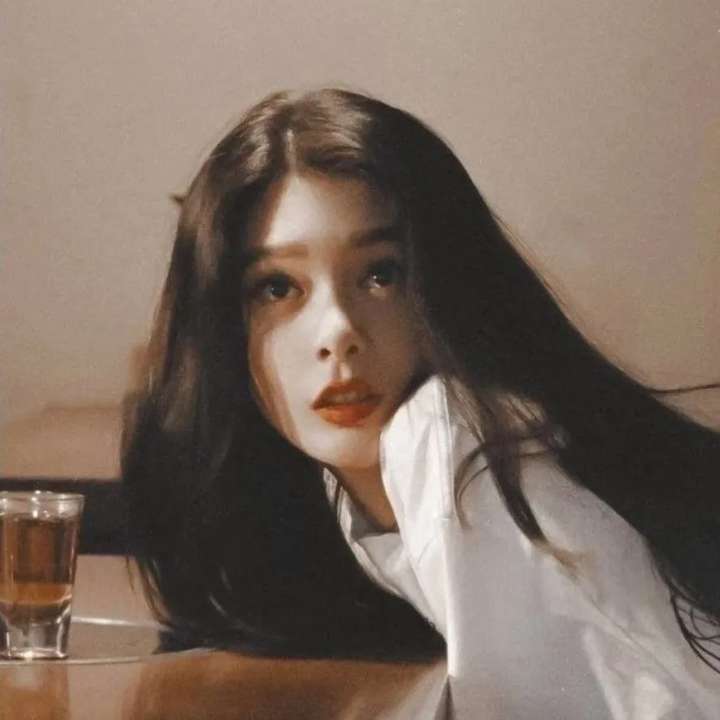 绝美复古港风女生头像