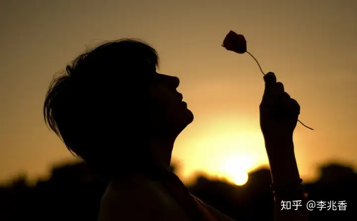 一篇读懂（对一个人失望的心情说说经典大全）对一个人失望的句子发朋友圈短句，对一个人失望的句子发朋友圈，句句扎心，总有一句适合你的心情！，逃生2多少钱，