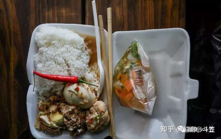 爱心餐馆每天的500份免费食物