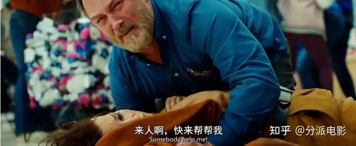 恐怖电影《感恩节》杀疯了,这R级恐怖片看起来太爽了!