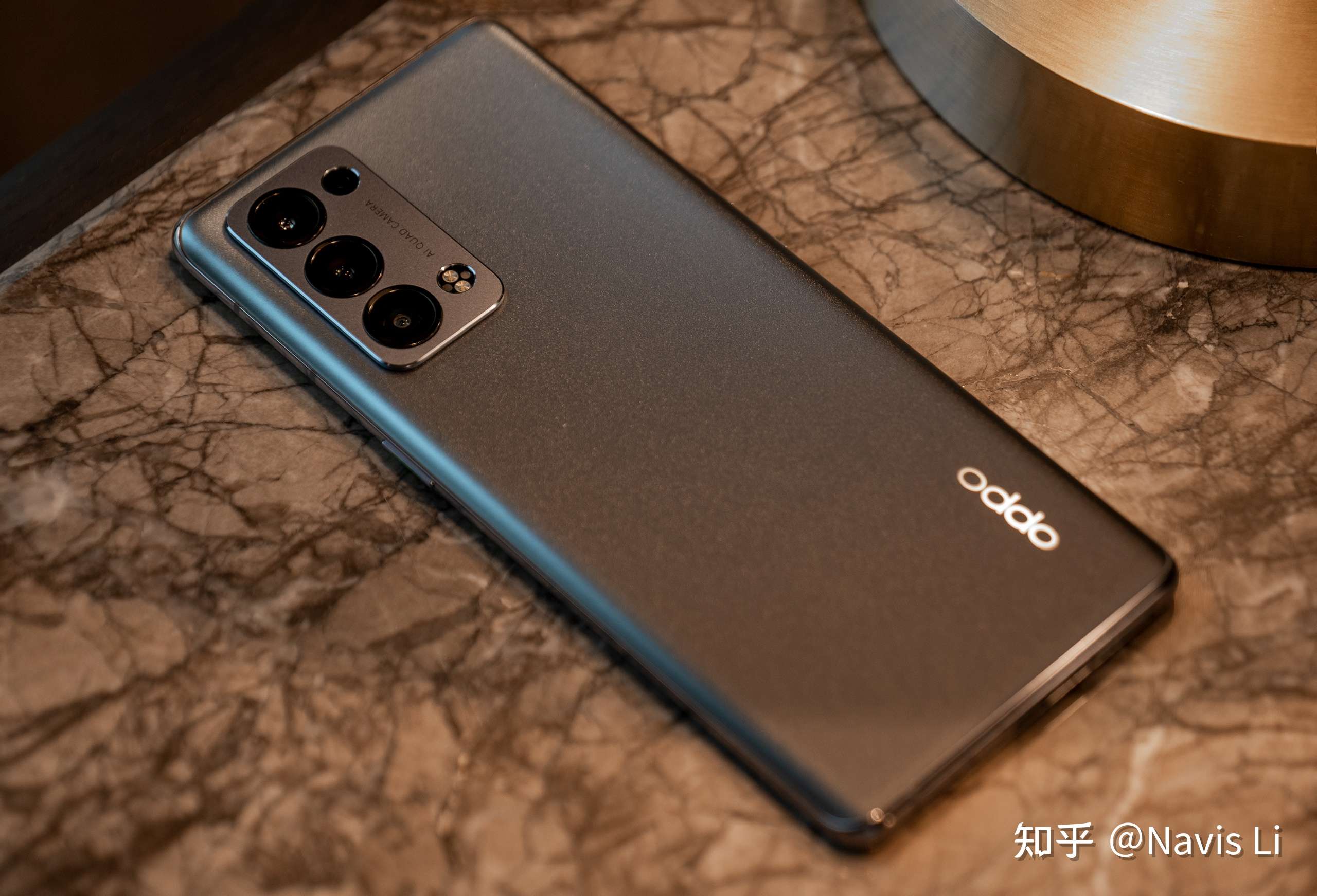 navis li 的想法: #oppo reno6# 俺的颜色是夜海,其实在光… - 知乎