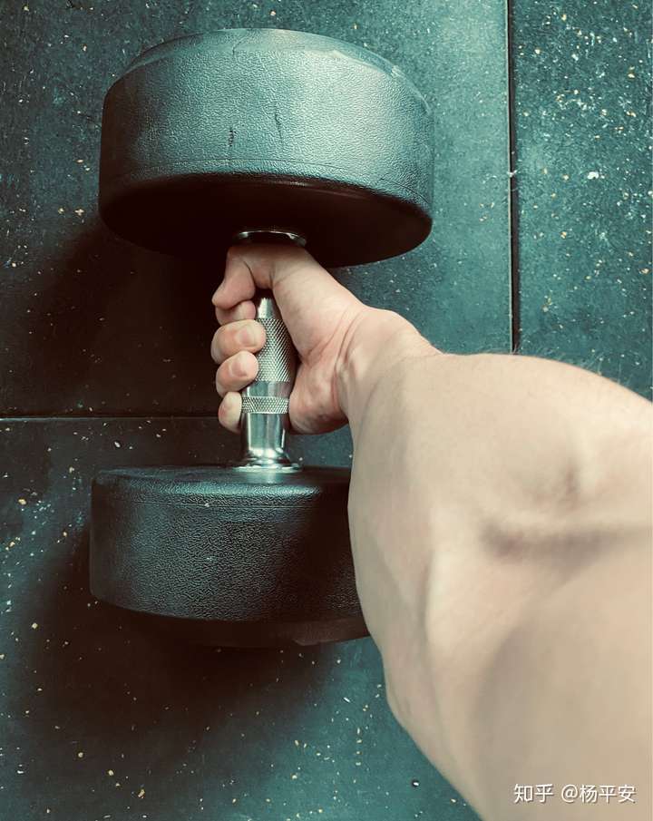 各位大神健身会刻意的去练小臂吗?