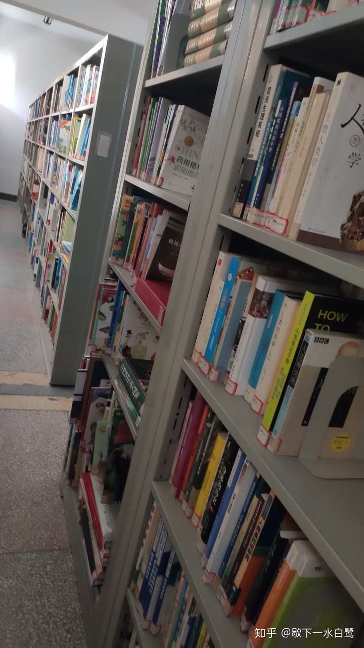 阜阳职业技术学院的图书馆或教室环境如何是否适合上自习