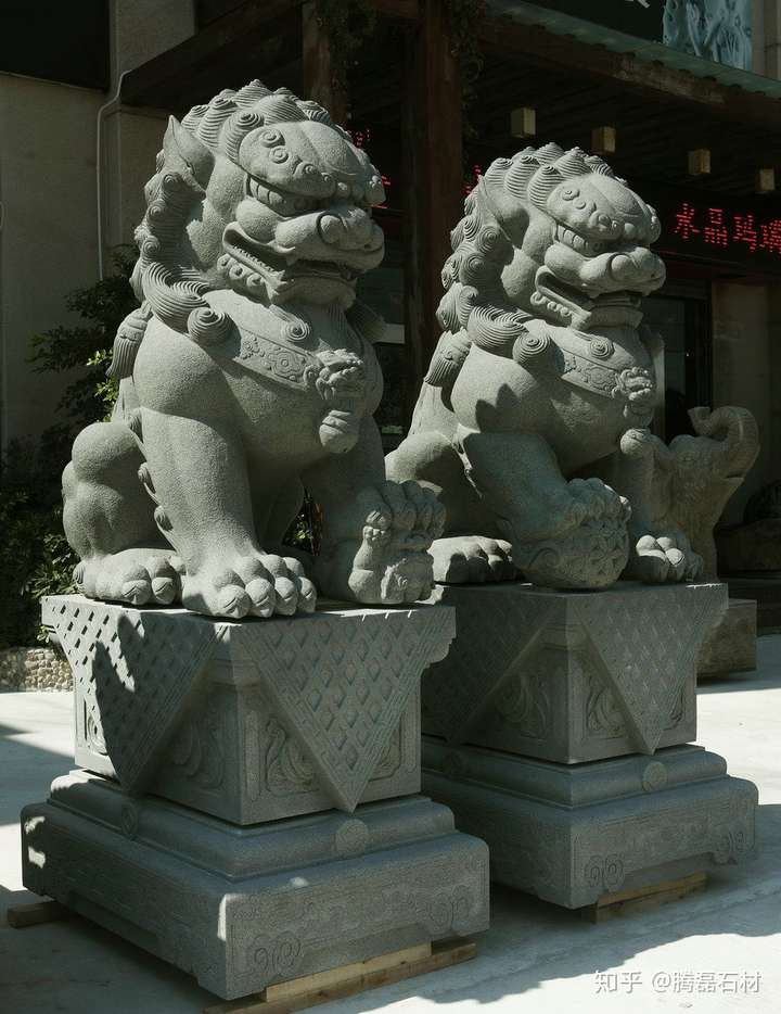 为什么政府部门门口都摆放石狮子 惠安厂家雕刻石狮子