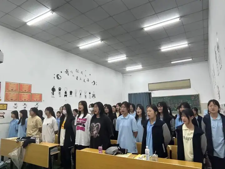 青春印记 | 奋楫笃行 • 一路生花 ——21幼儿保育二班班级风采(图18) 青春印记 | 奋楫笃行 • 一路生花 ——21幼儿保育二班班级风采(图18)