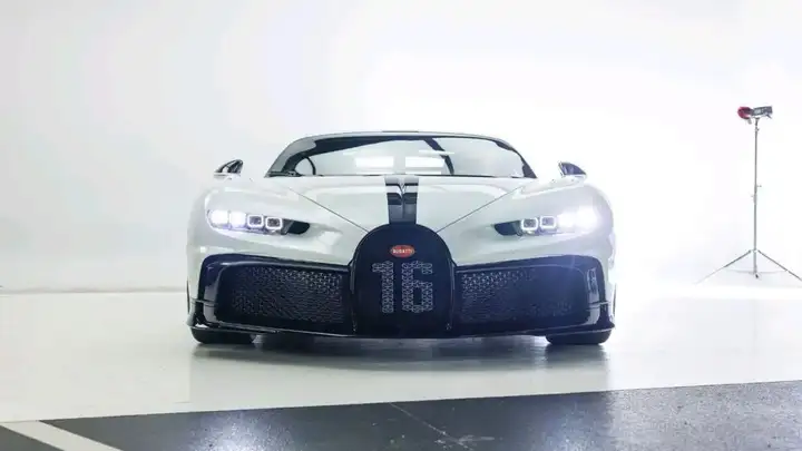 每日超跑系列2022布加迪chironpursport