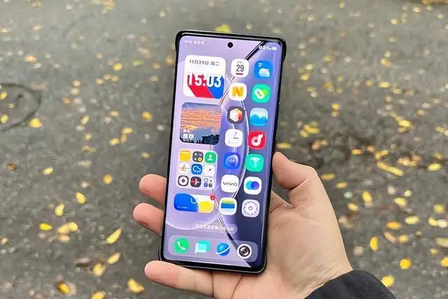 vivo性价比新选择6400万像素摄像头2ke6屏幕骁龙8gen2芯片