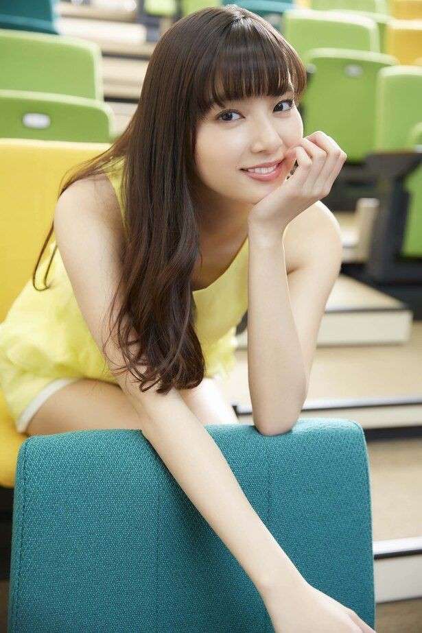 张艾菲 的想法: 新川优爱,女演员, 长手长脚的真人芭比… - 知乎