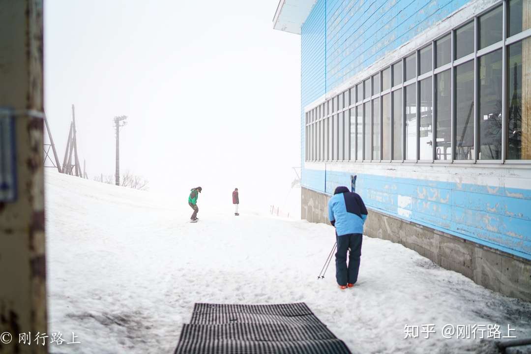 日本安比高原最著出的滑雪场 冬季漫长持续很久 知乎