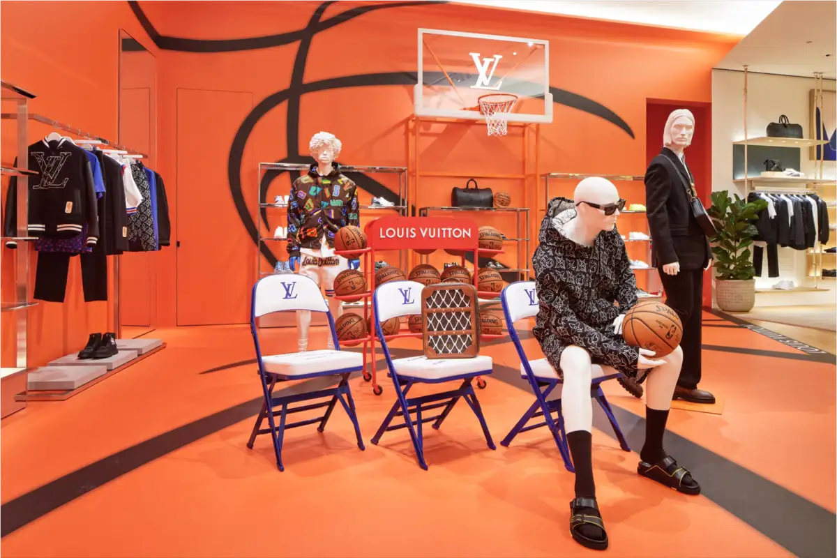 Louis Vuitton et la NBA présentent un sac en forme de ballon de