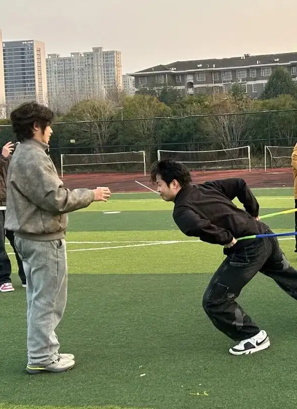 浙江省广播电视中等专业学校富阳校区趣味运动会圆满结束!(图11) 浙江省广播电视中等专业学校富阳校区趣味运动会圆满结束!(图11)