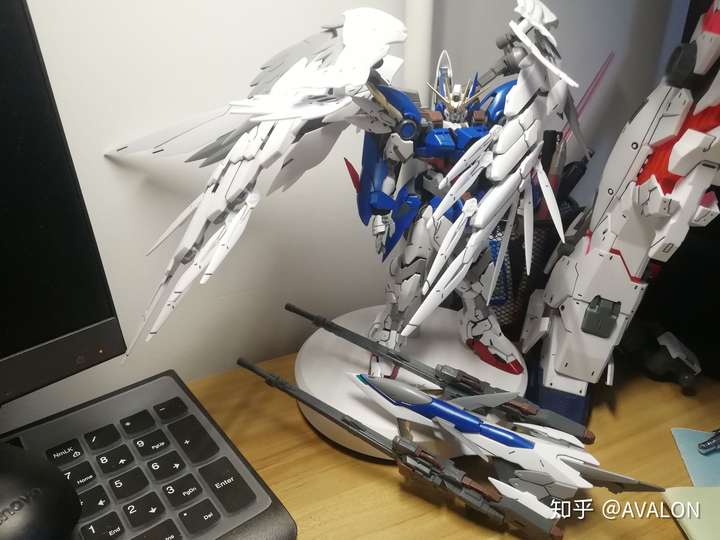 暗恋的人喜欢高达,送什么型号的给他比较好?