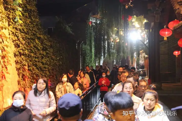 一生必追的一部大型山水实景剧，司徒小镇+千年铁魂打铁花演出