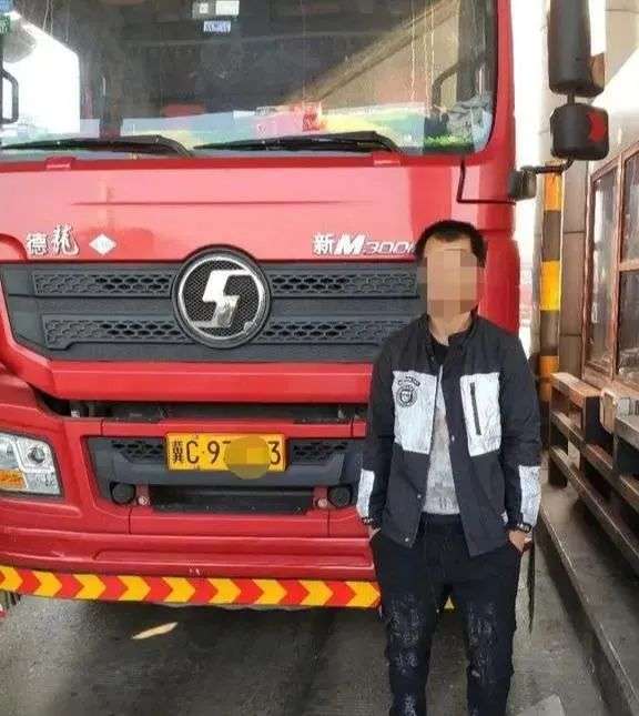 持b2驾驶证开牵引车上高速男子驾照一次记12分并降级 知乎