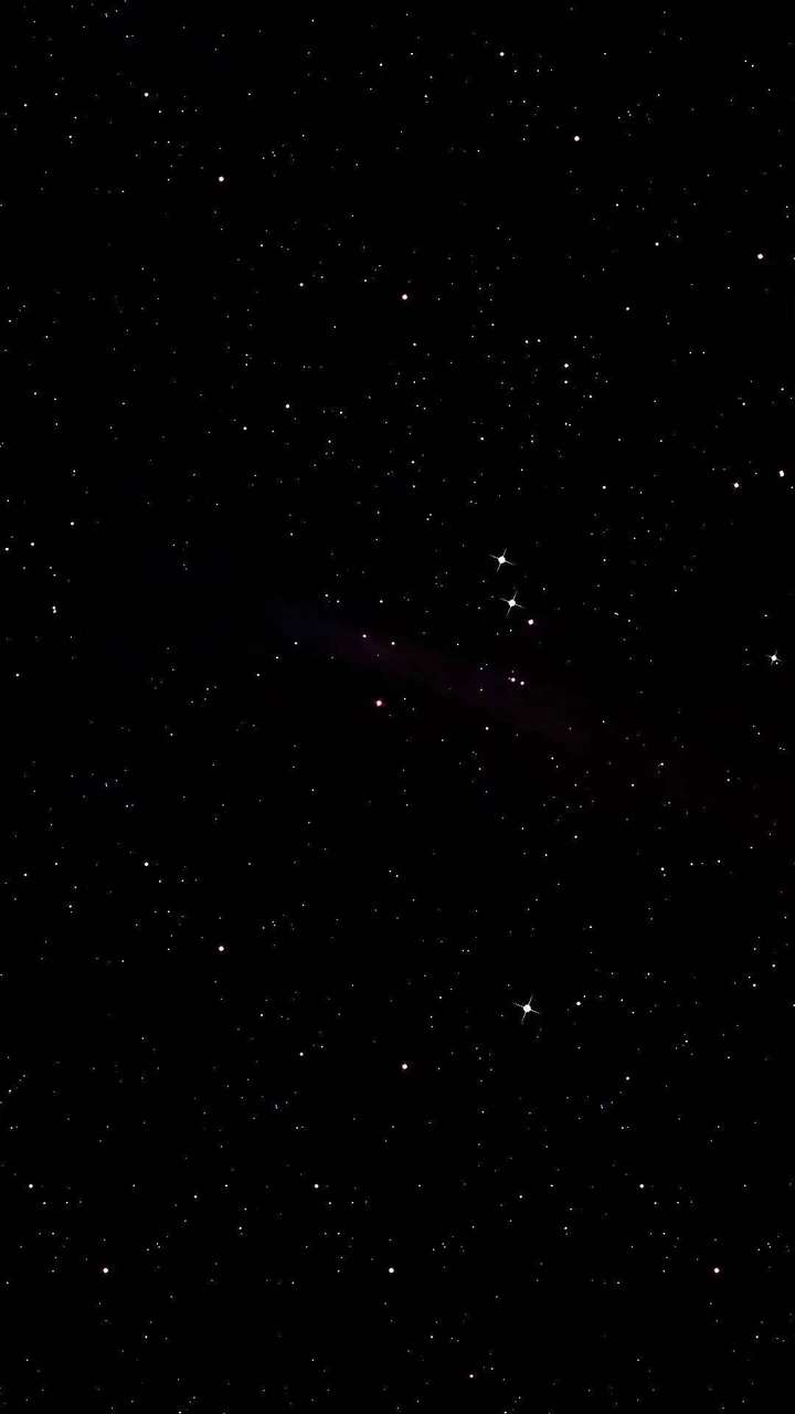 有没有特别惊艳的黑色系壁纸?