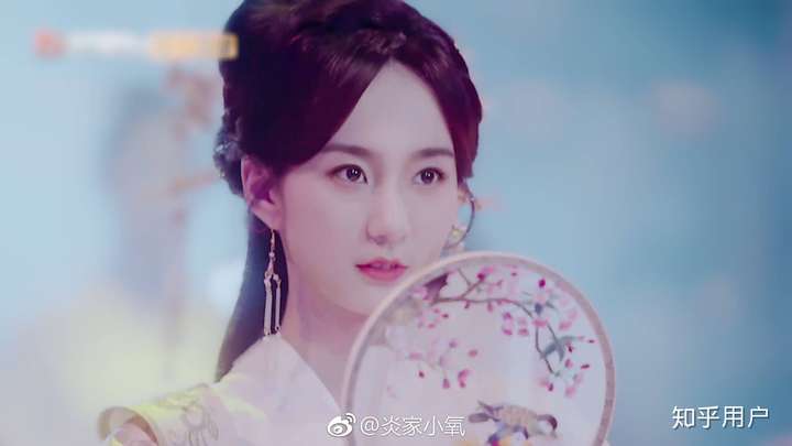 最近在看《我与你的光年距离2》 提名女主许晓诺 古装 这是剧照 日常