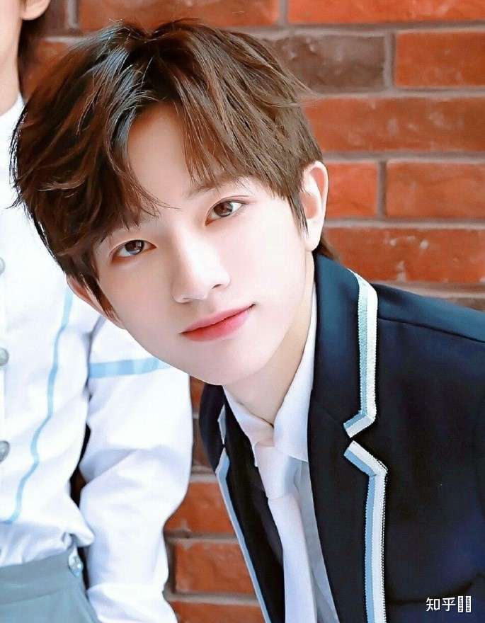 如何评价《青春有你3》训练生刘冠佑?