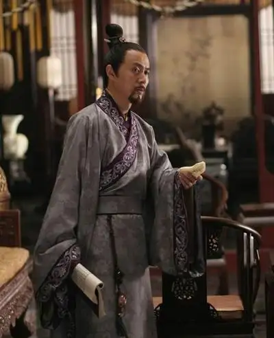 《大明王朝1566》中裕王是嘉靖唯一的儿子,也就是帝国合理合法的储君.