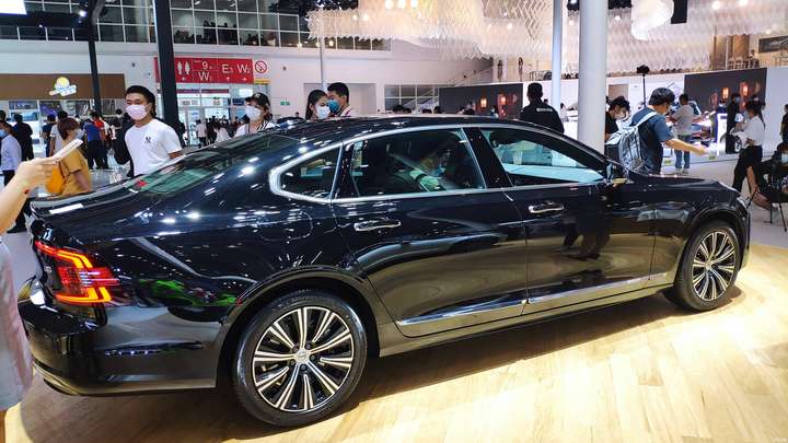 2020年北京车展新款沃尔沃s90实车