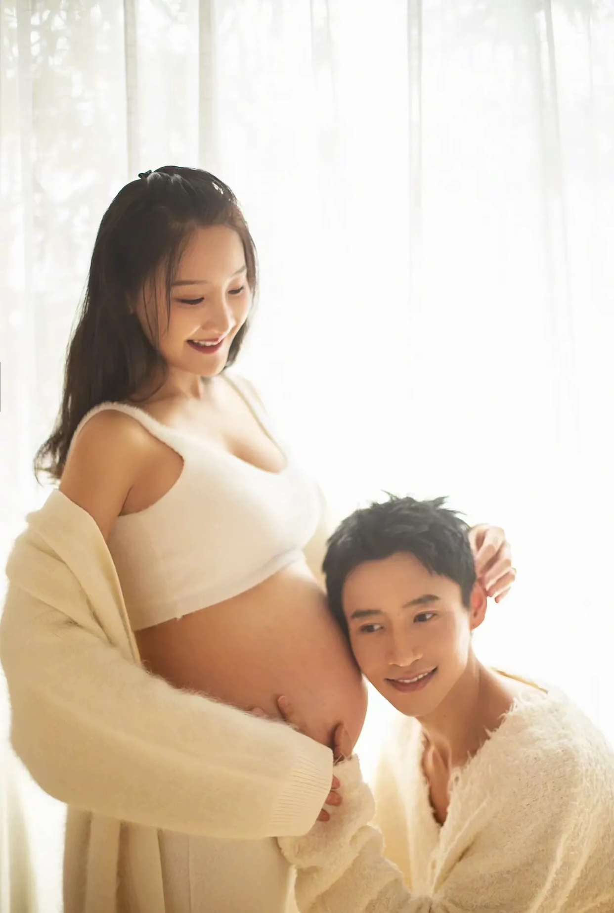 5月2日,魏晨晒出妻子… - 知乎