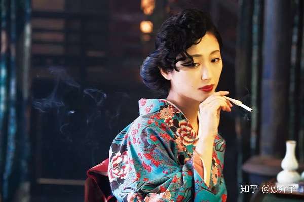 耻辱是真的充满耻辱 人间失格 太宰治和三个女人们 知乎 耻辱是真的充满耻辱 人间失格 太宰治和三个女人们 知乎