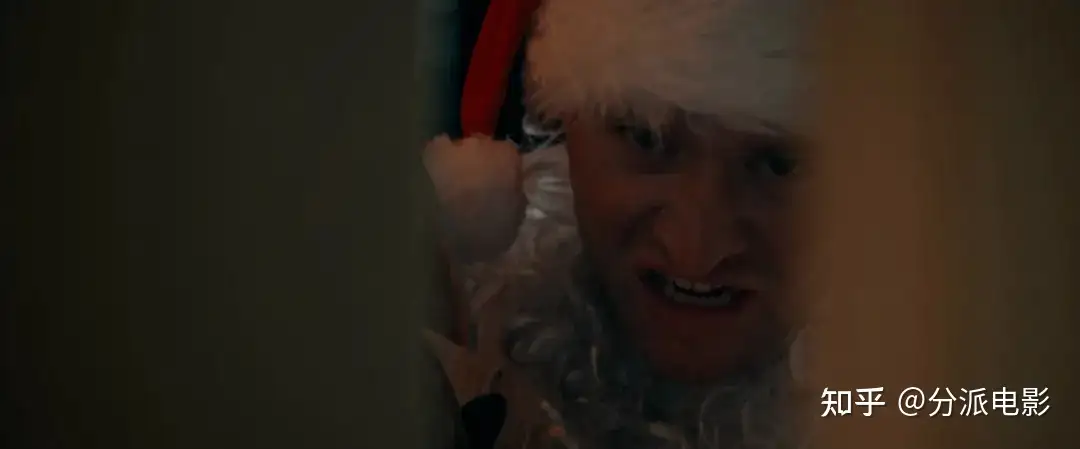 《平安夜，杀人夜》尺度拉满，限制级狂欢！