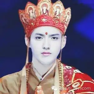 恩,其实我们唐僧的头冠也不错的哟~~(部分图片来自微博)