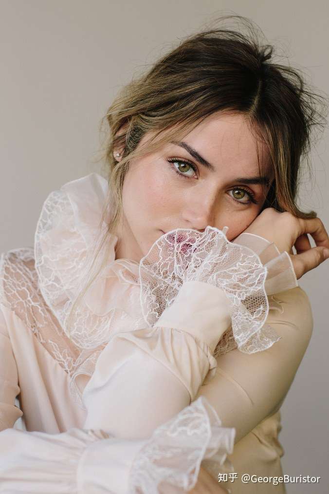 ana d armas 古巴女演员 甜美又不失一点小小小的攻气 好看到旋转