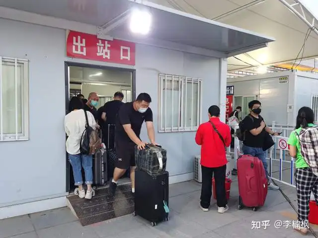 一篇读懂（河北保定的人能回家吗）保定在唐山哪边，河北保定去了就走不了，唐山男子动口动手真威武，这就是河北吗，唐山头条，