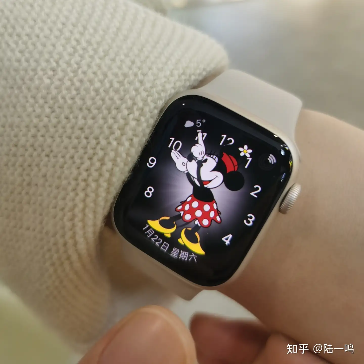 2022年送女生智能手表推荐指南（Apple watch s7/华为GT3/oppo watch 2