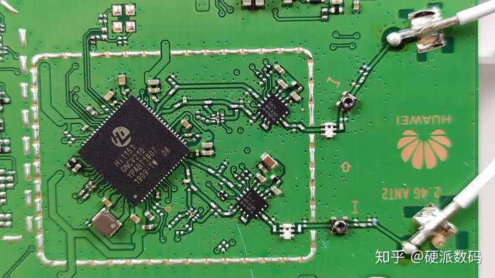 深度拆机曝光:华为路由WS5200四核版内部情况 数码拆机百科 第8张-巨头拆机测评网