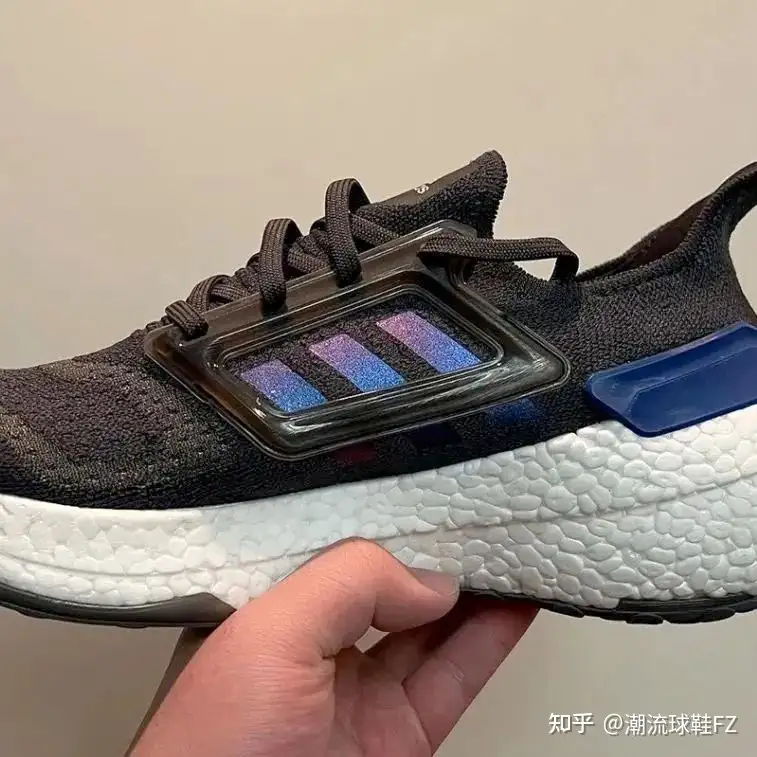 全新跑鞋Ultra Boost 23亮相！增高的同时霸气外露！ - 知乎