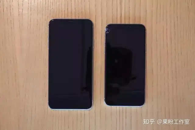 跌落测试：iPhone XR、XS 谁先碎？ - 知乎