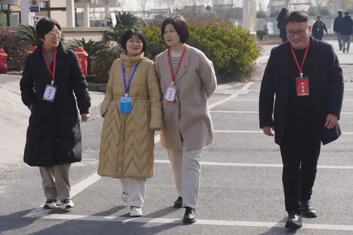 杭州市教科院巡考员林晓一行来我校塘栖校区检查指导考试工作(图5)